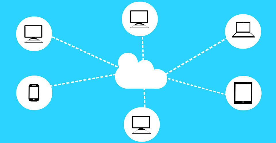 Software Libre: El concepto de Nube no existe